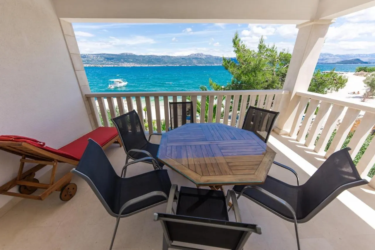 Apartment Arbanija 14825B Trogir Croatia