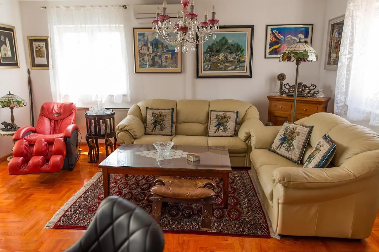 Apartment Arbanija 14825B Trogir